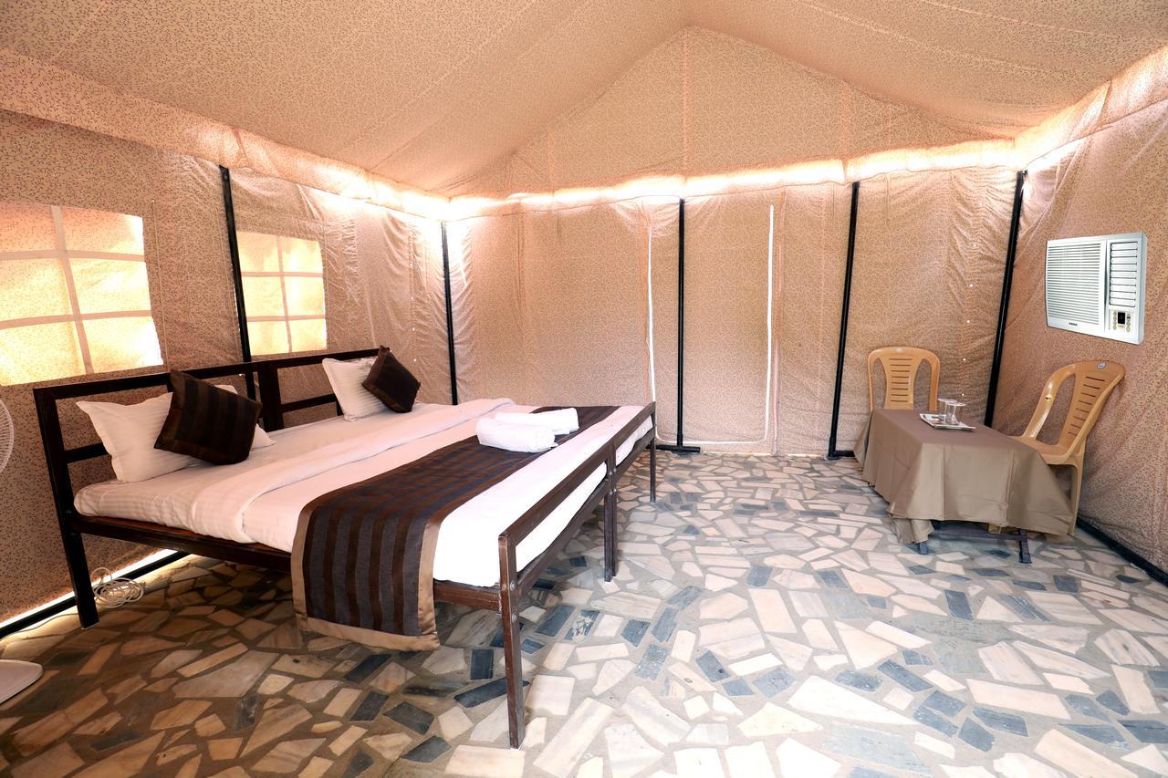 Nova Patgar Tents Bhuj Exterior photo